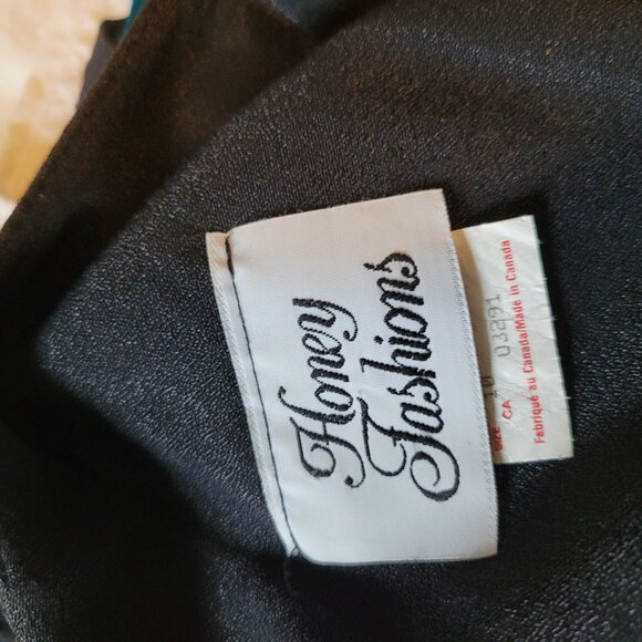 Vintage black maxi dress with waist tie - Picture 6 of 8